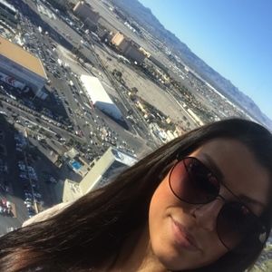 Meet your Posher, Melissa